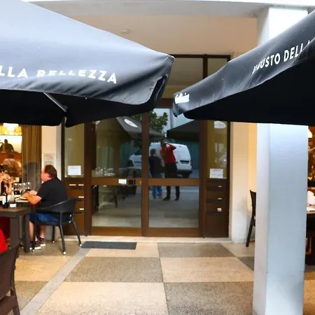 Апартаменты Centro Vila Apartment Арока